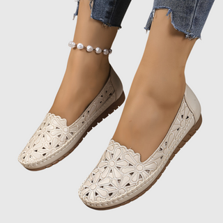 Annette | Zapatos ortopédicos modernos con diseño recortado y elegante