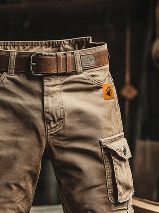 Pantalones cortos tipo cargo retro con múltiples bolsillos