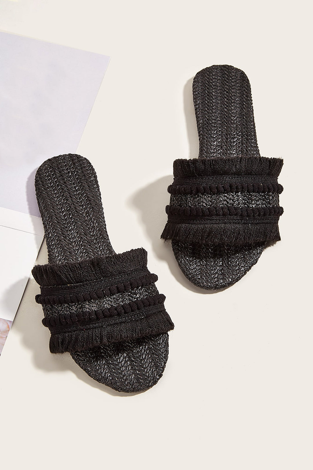 Zapatillas con Flecos