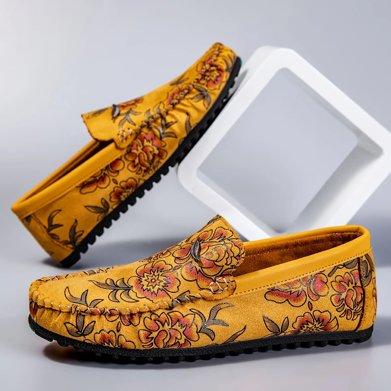 Mocasines florales de piel