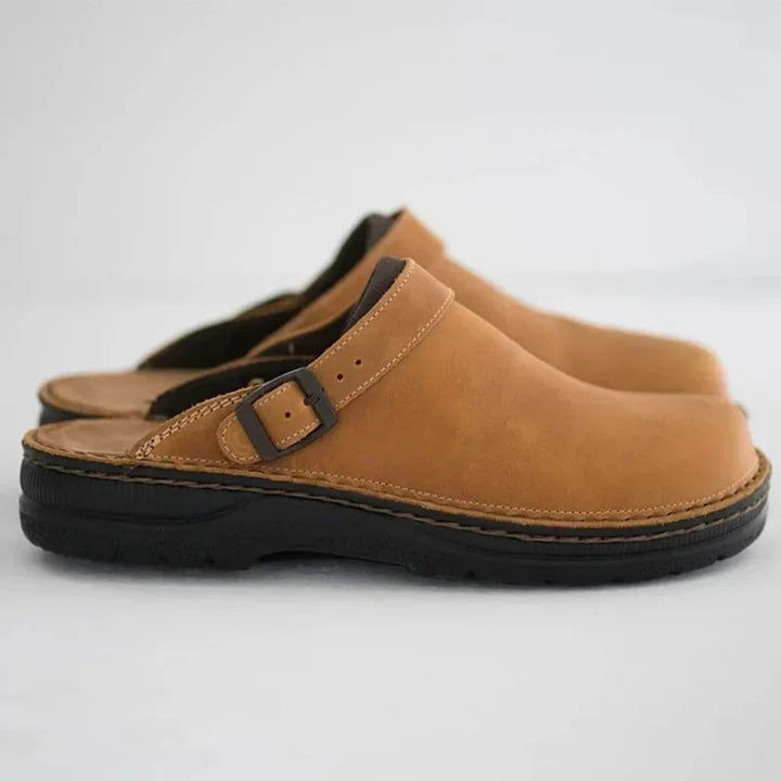 Toledo™ | Zuecos de piel con correa