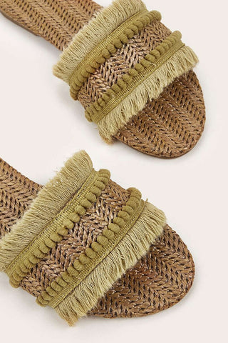 Zapatillas con Flecos