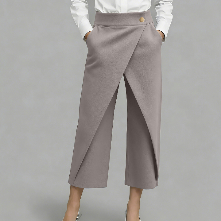 AMOR | Pantalones Casual Cortos Beige